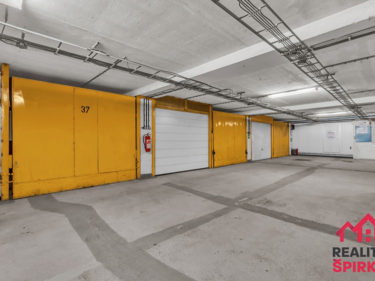 Prodej garáže 18 m² - foto 3