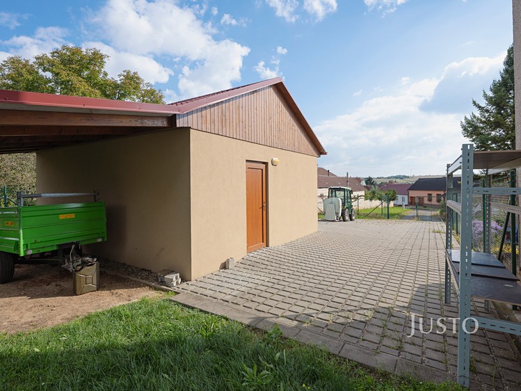 Prodej garáže 38 m² - foto 2