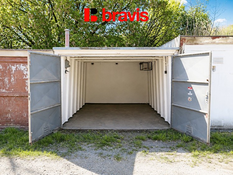 Prodej garáže 15 m² - foto 2