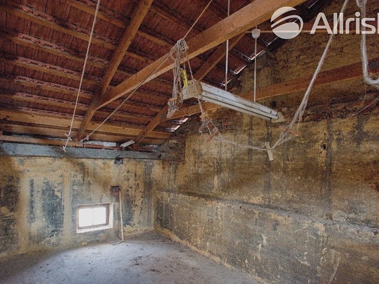 Prodej půdního prostoru 47 m² - foto 2