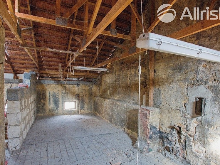 Prodej půdního prostoru 47 m² - foto 3