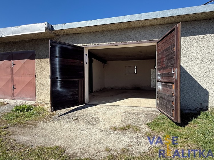 Prodej garáže 25 m² - foto 1
