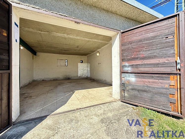 Prodej garáže 25 m² - foto 7