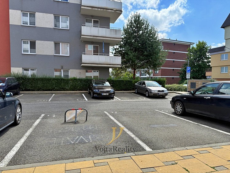 Prodej garážového stání 11 m² - foto 4