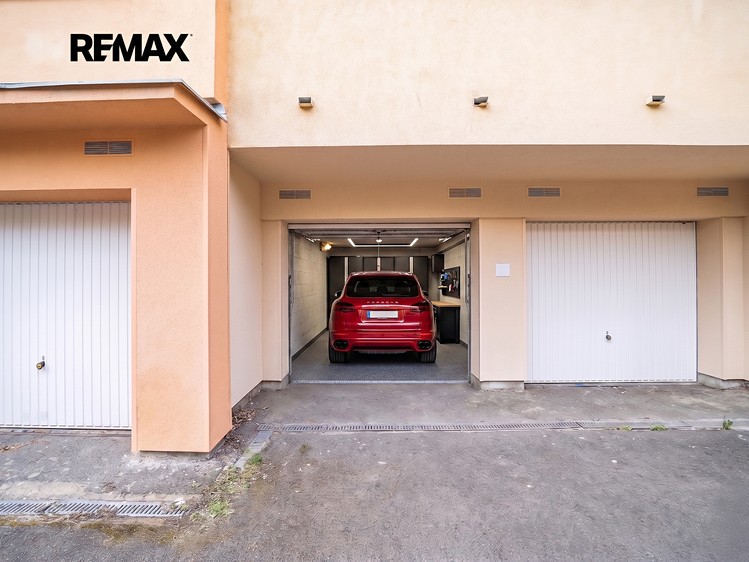 Prodej garáže 28 m² - foto 2