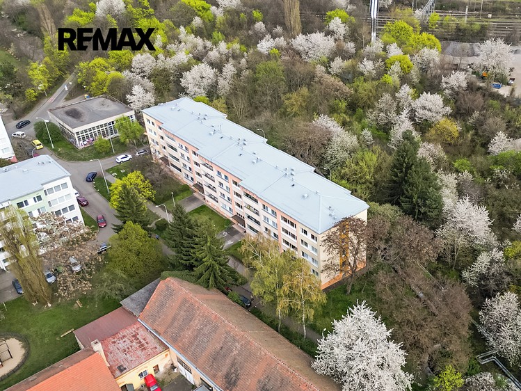 Prodej garáže 28 m² - foto 4