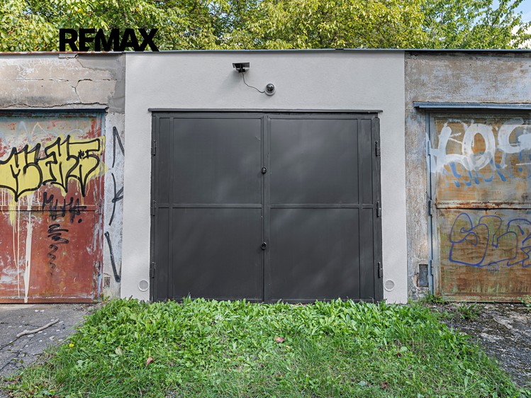 Prodej garáže 18 m² - foto 1