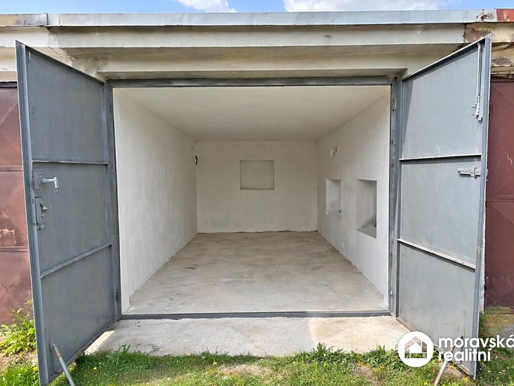 Prodej garáže 18 m² - foto 4