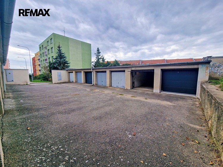 Prodej garáže 15 m² - foto 1