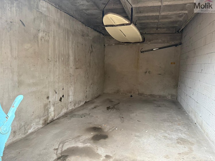 Prodej garáže 148 m² - foto 4