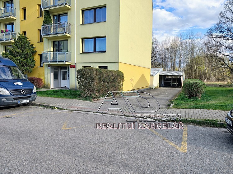 Prodej garážového stání 12 m² - foto 4