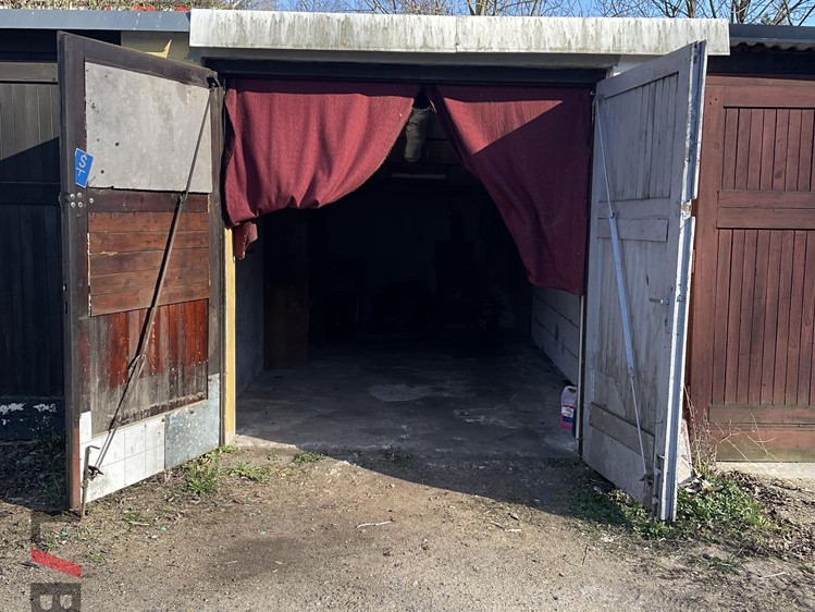 Prodej garáže 14 m² - foto 2