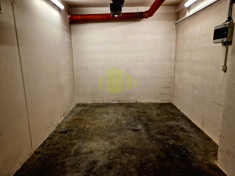 Prodej garáže 15 m² - foto 2
