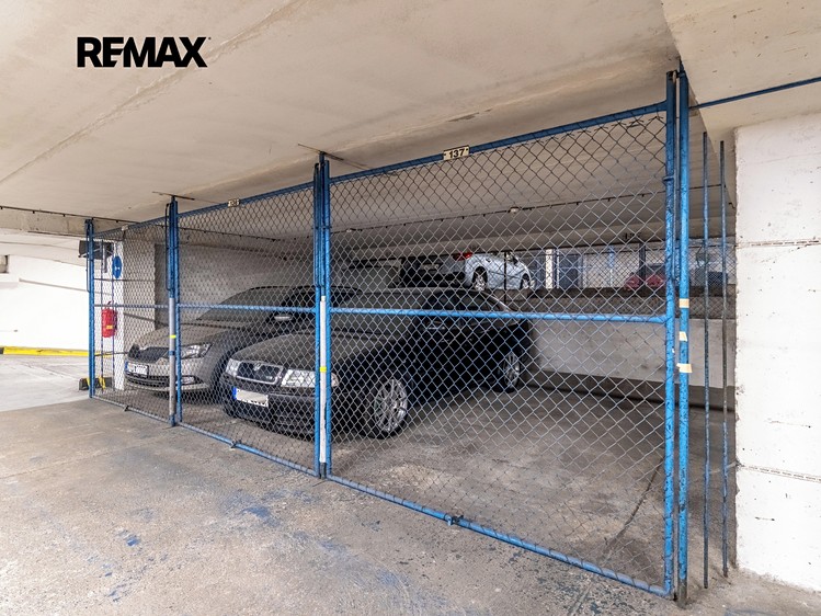 Prodej garážového stání 12 m² - foto 4