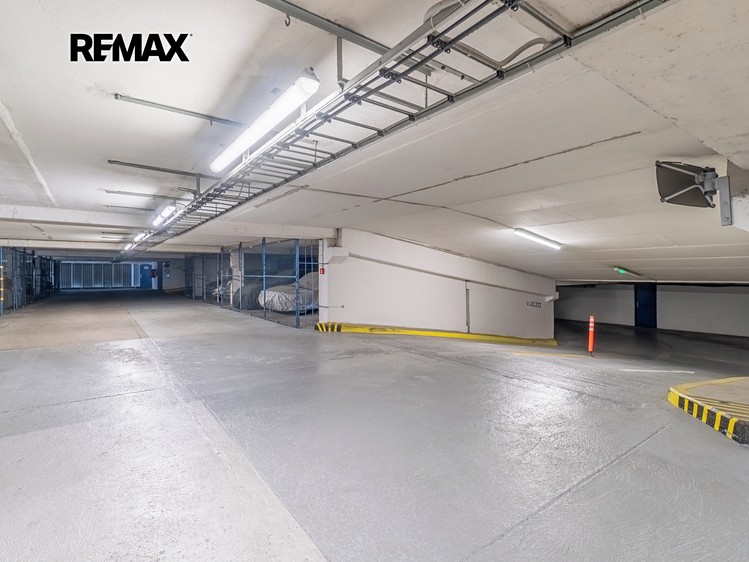 Prodej garážového stání 12 m² - foto 7
