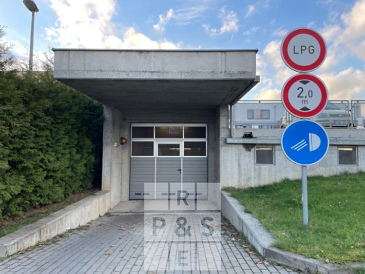 Prodej garáže 19 m² - foto 1