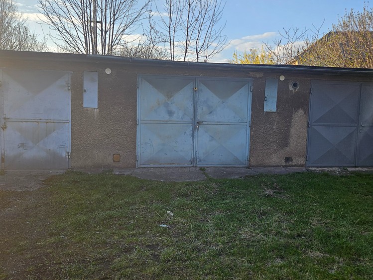 Prodej garáže 23 m² - foto 2