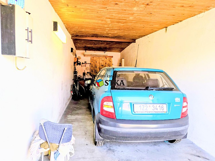 Prodej garáže 27 m² - foto 1