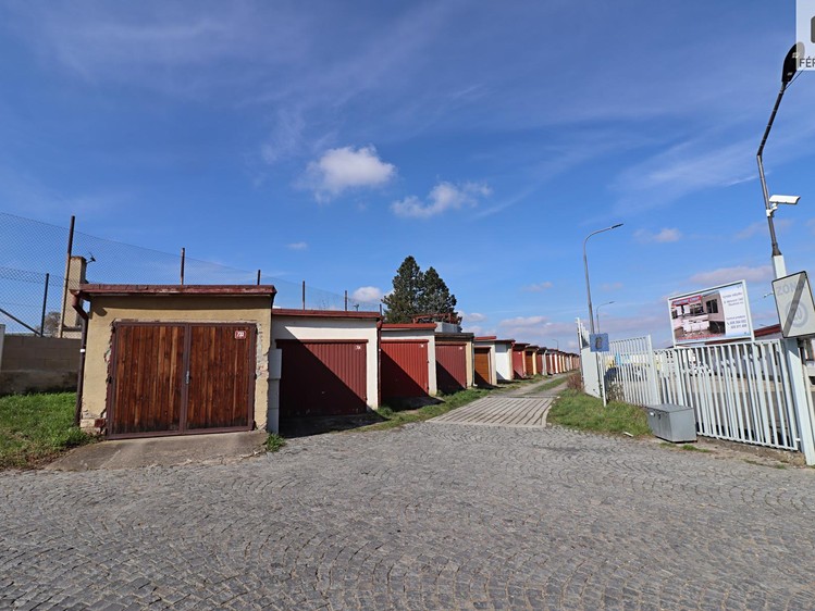 Prodej garáže 22 m² - foto 1