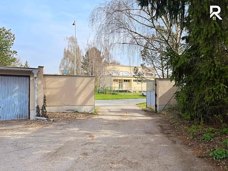 Prodej garáže 18 m² - foto 2