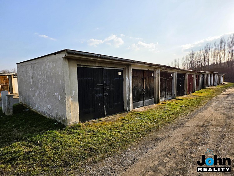 Prodej garáže 20 m² - foto 1
