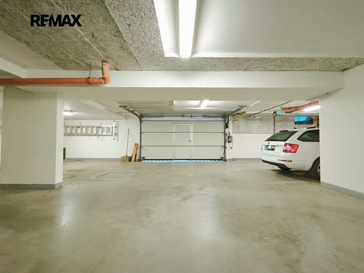 Prodej garážového stání 14 m² - foto 4