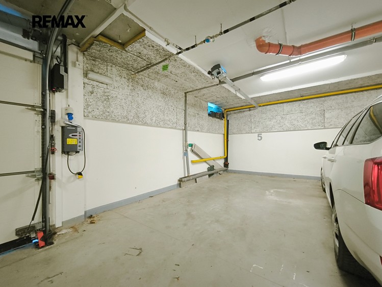 Prodej garážového stání 14 m² - foto 3