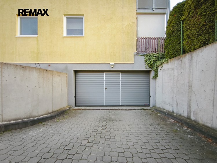 Prodej garážového stání 14 m² - foto 2