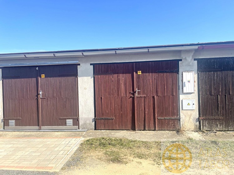 Prodej garáže 18 m² - foto 1