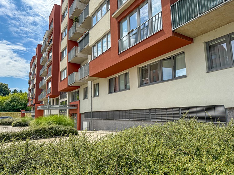 Prodej garážového stání 12 m² - foto 2