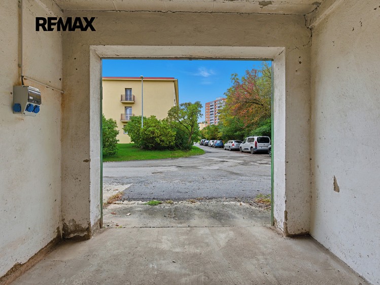 Prodej garáže 14 m² - foto 7