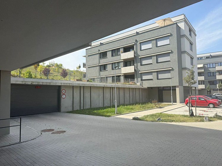 Prodej garážového stání 13 m² - foto 1