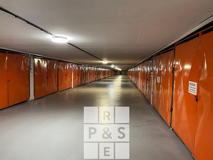 Prodej garáže 18 m² - foto 1