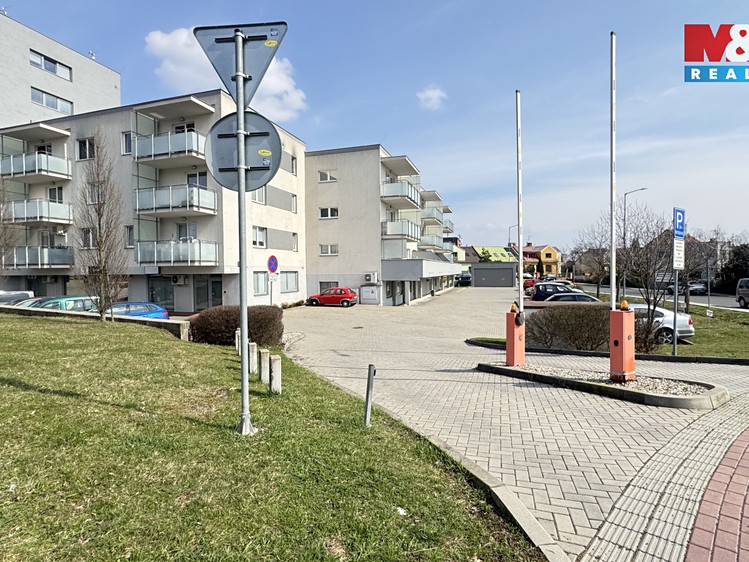 Prodej podílu 1/12 garážového stání 13 m² - foto 2