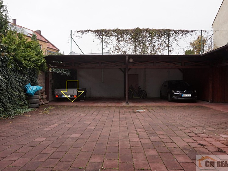 Prodej garážového stání 14 m² - foto 1