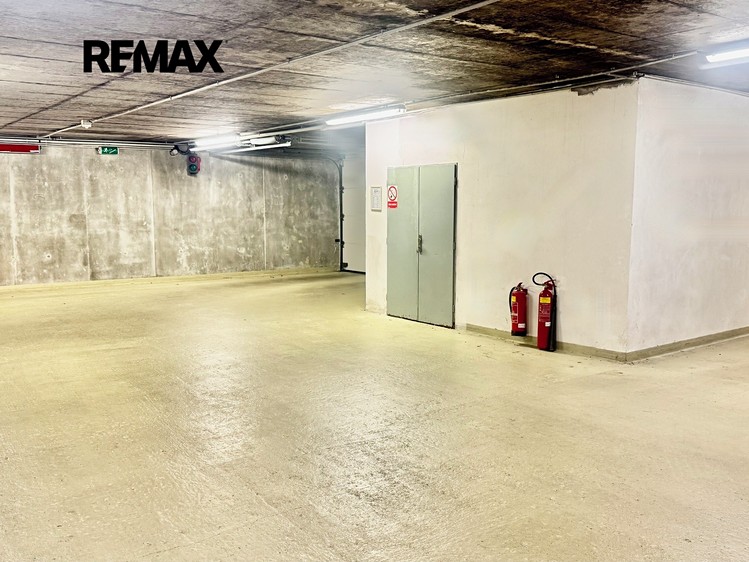 Prodej garážového stání 15 m² - foto 4