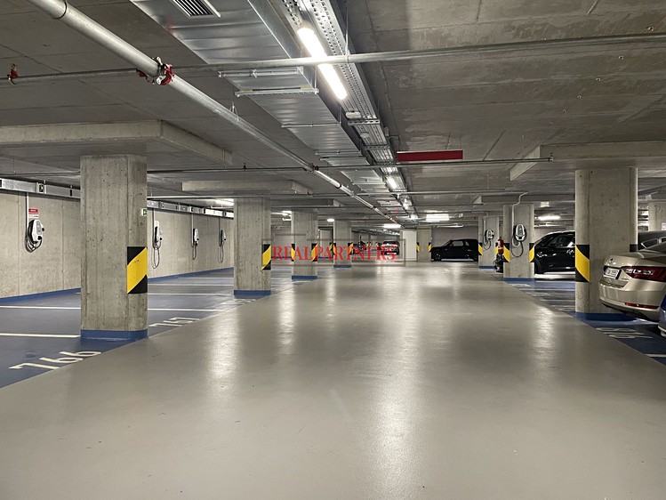 Prodej garážového stání 13 m² - foto 4