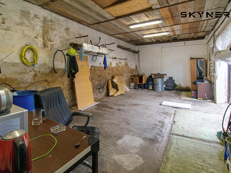 Prodej garáže 100 m² - foto 1