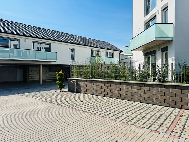 Prodej garážového stání 13 m² - foto 3