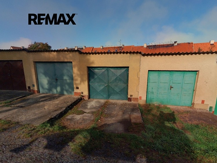 Prodej podílu 1/6 garáže 18 m² - foto 1