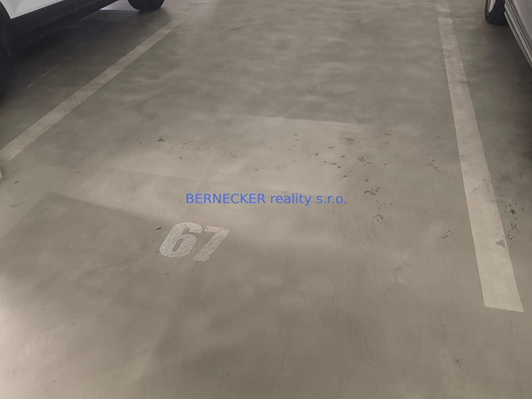 Prodej garážového stání 16 m² - foto 1