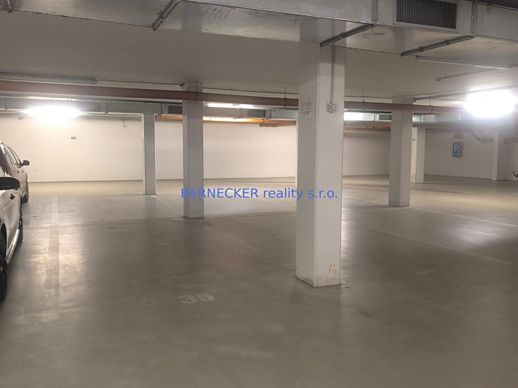 Prodej garážového stání 16 m² - foto 4