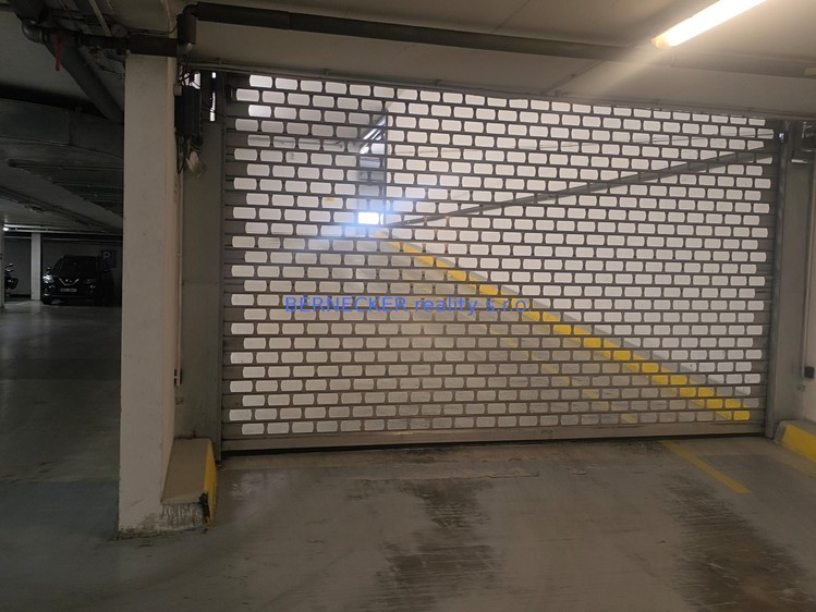 Prodej garážového stání 16 m² - foto 2