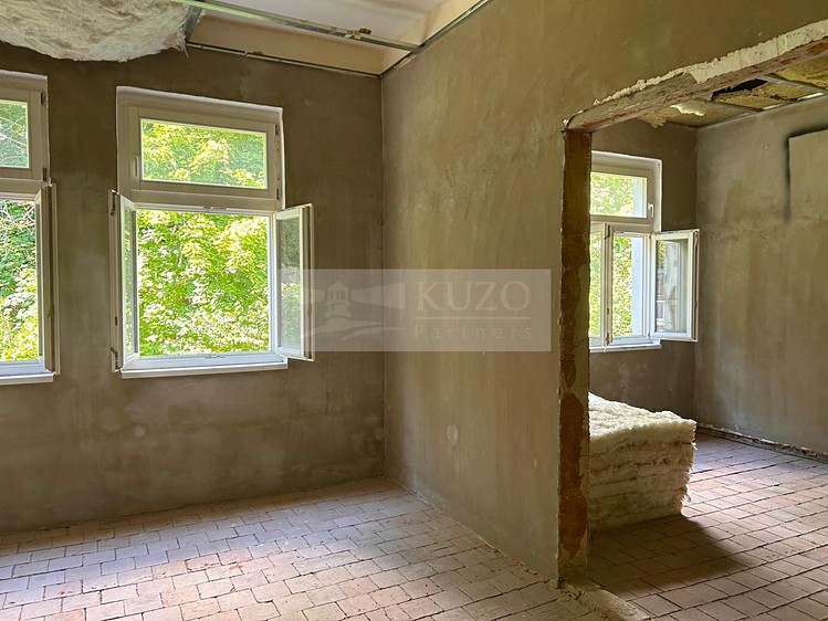 Prodej půdního prostoru 150 m² - foto 5