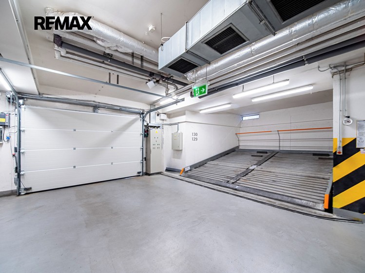Prodej garážového stání 14 m² - foto 4