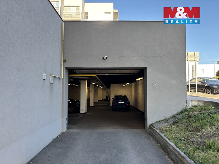 Prodej garážového stání 20 m² - foto 4
