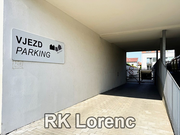 Prodej garážového stání 16 m² - foto 2
