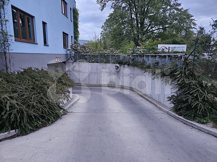 Prodej garážového stání 32 m² - foto 6