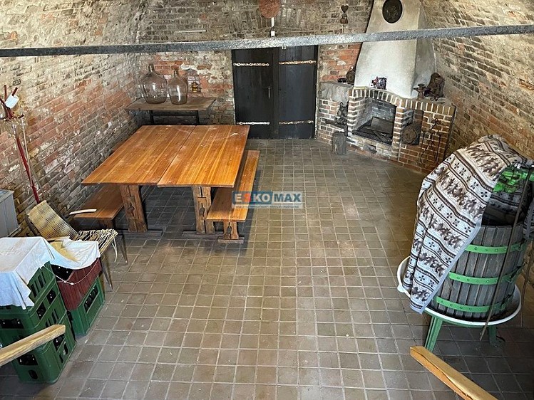 Prodej vinného sklepa 192 m² - foto 5