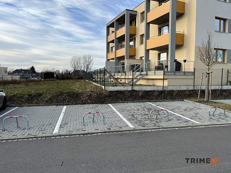 Prodej specifického typu nemovitosti 12 m² - foto 1